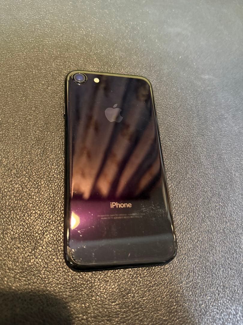 iPhone7本体　ジェットブラック　SIMフリー