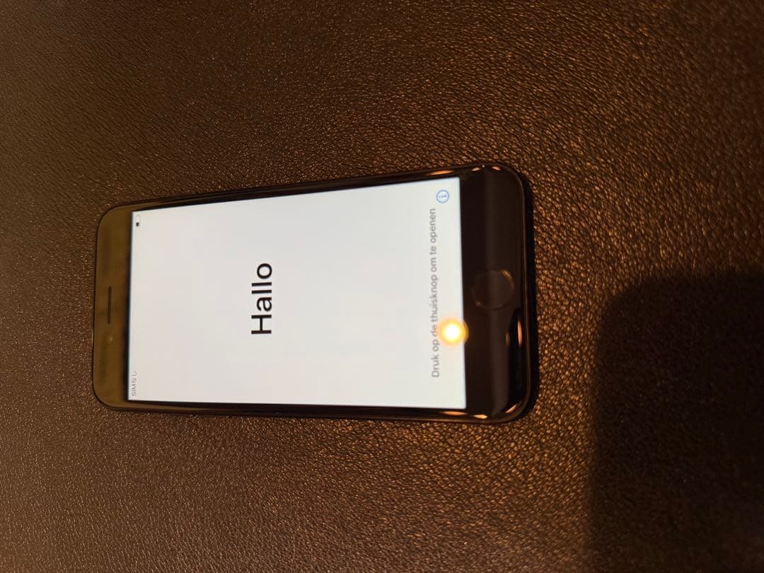 iPhone7本体　ジェットブラック　SIMフリー
