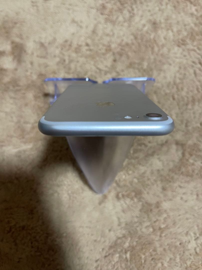 Iphone 7 シルバー32GB SIMフリーバッテリー96％良品