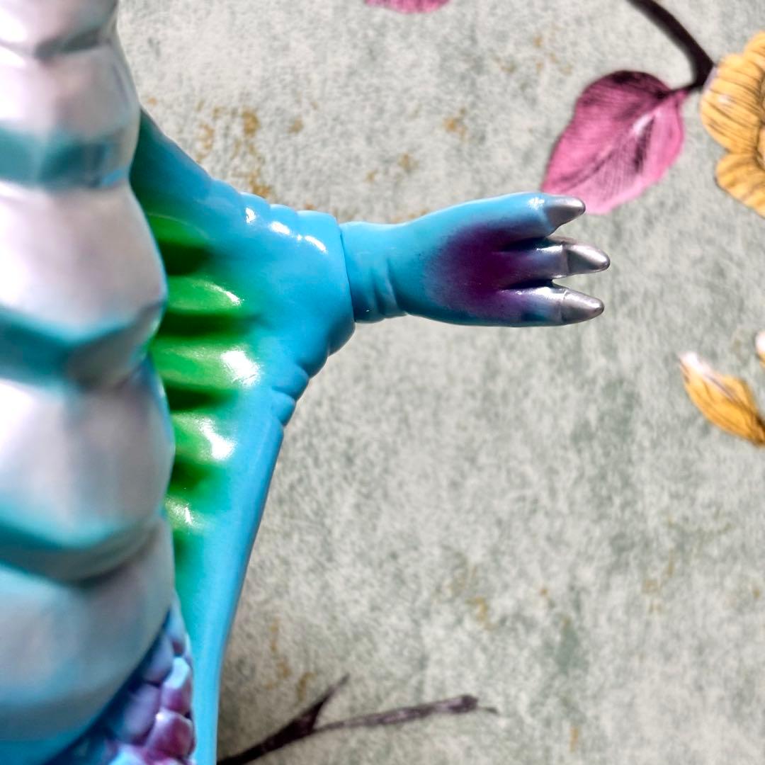 マーミット 『アメゴン』 ソフビ キャプテンウルトラ