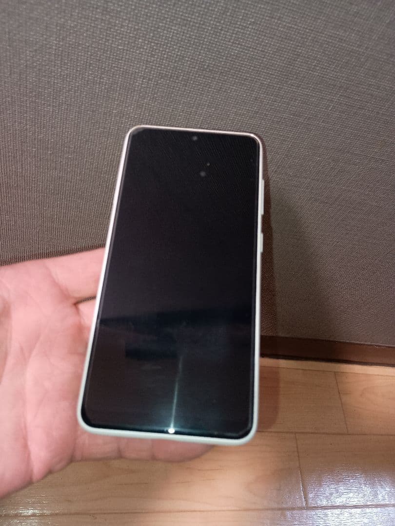 DOCOMO回線Galaxy A22ホワイト ケース付き