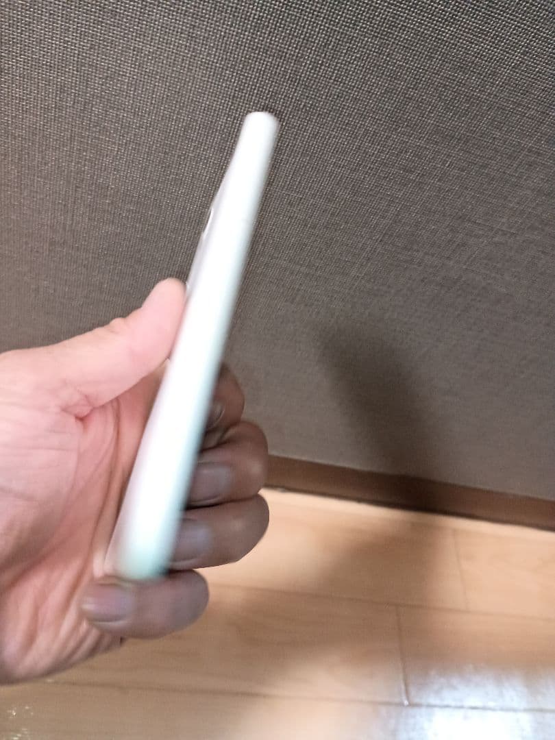 DOCOMO回線Galaxy A22ホワイト ケース付き