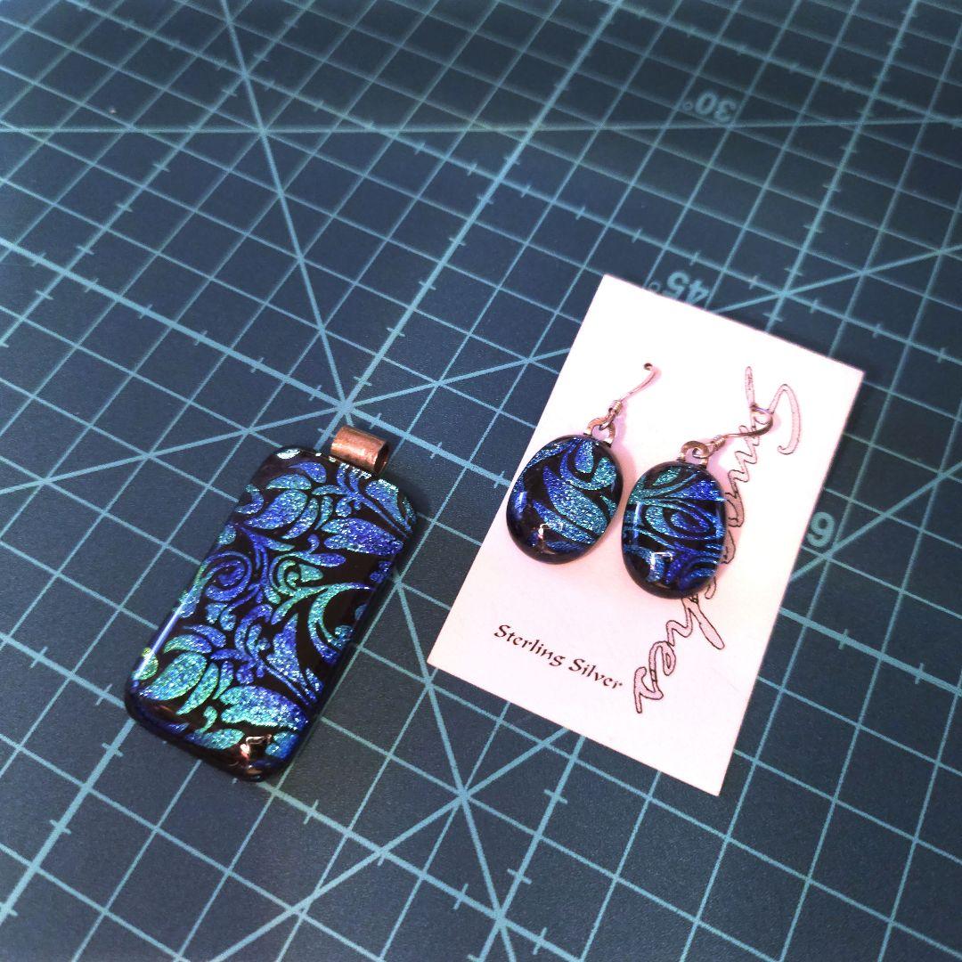 クリア・レイク・アート・グラス　ピアス＆ペンダントトップ　スターリングシルバー