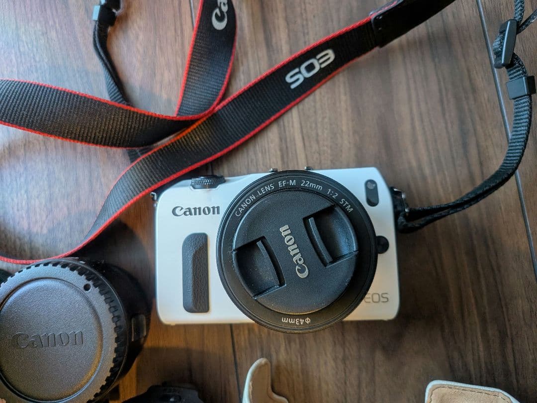 ※動作未確認※ 充電器機なし　Canon EOS M レンズ2本付き