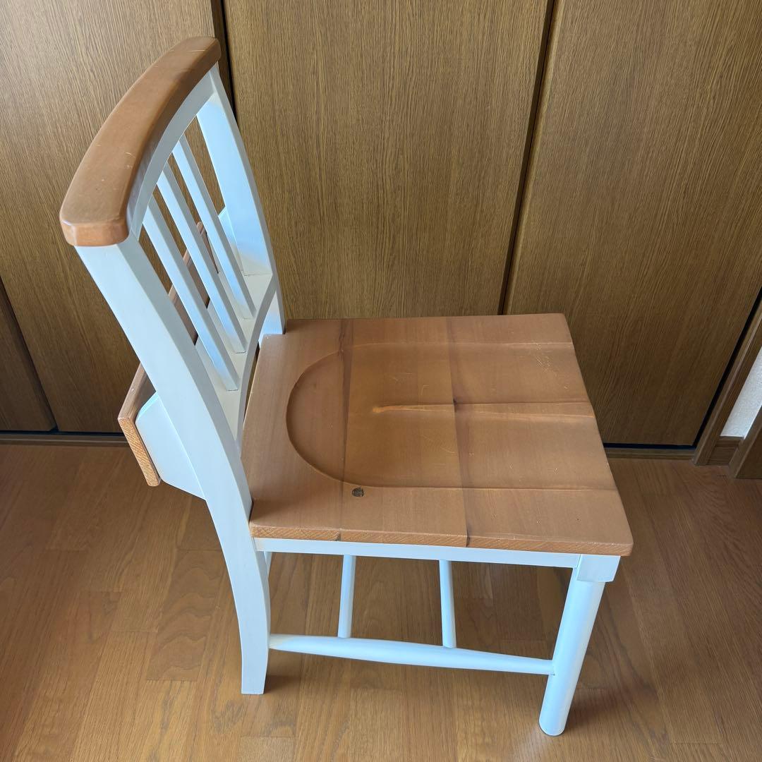 フレンチシャビーテイスト家具シリーズ Lilium ダイニングチェア 3脚目