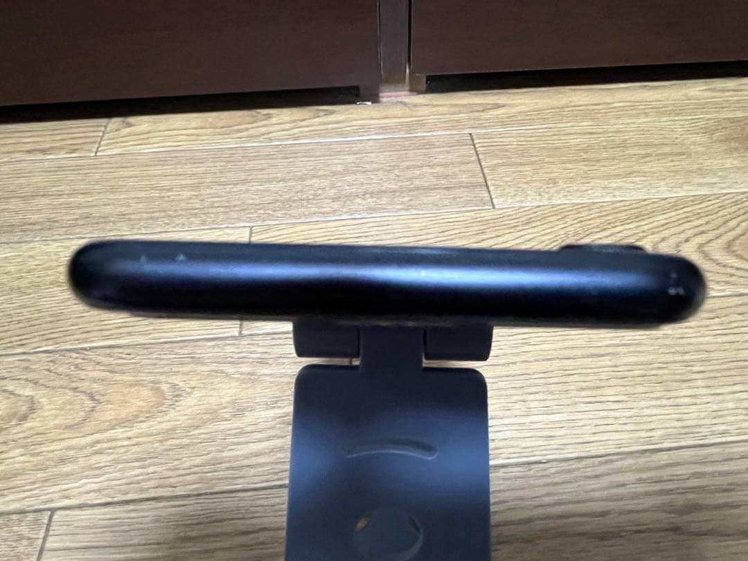 Apple ihone SE（第二世代）ブラック本体64GB