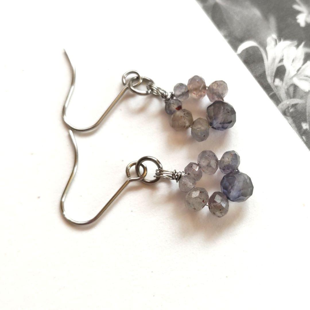 アイオライト＆ブラッドショットアイオライト　ピアス