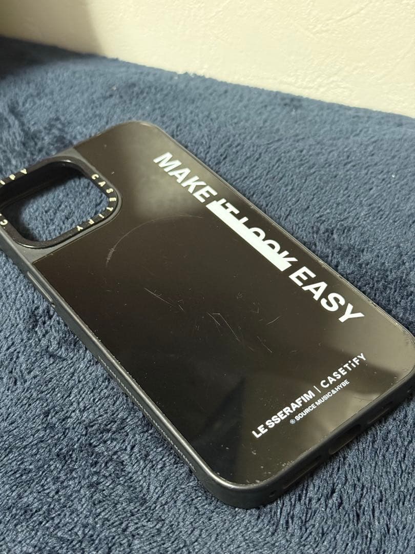 CASSETiFY LE SERAFIM iPhoneケースmegsafe充電器