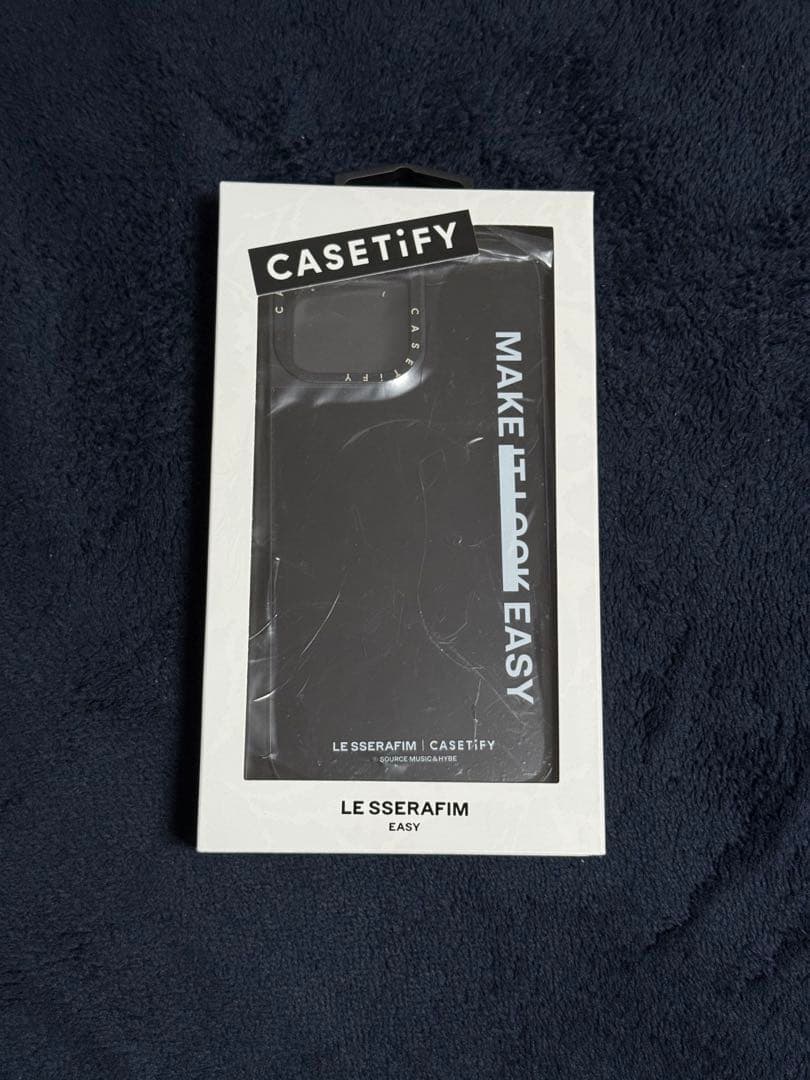 CASSETiFY LE SERAFIM iPhoneケースmegsafe充電器