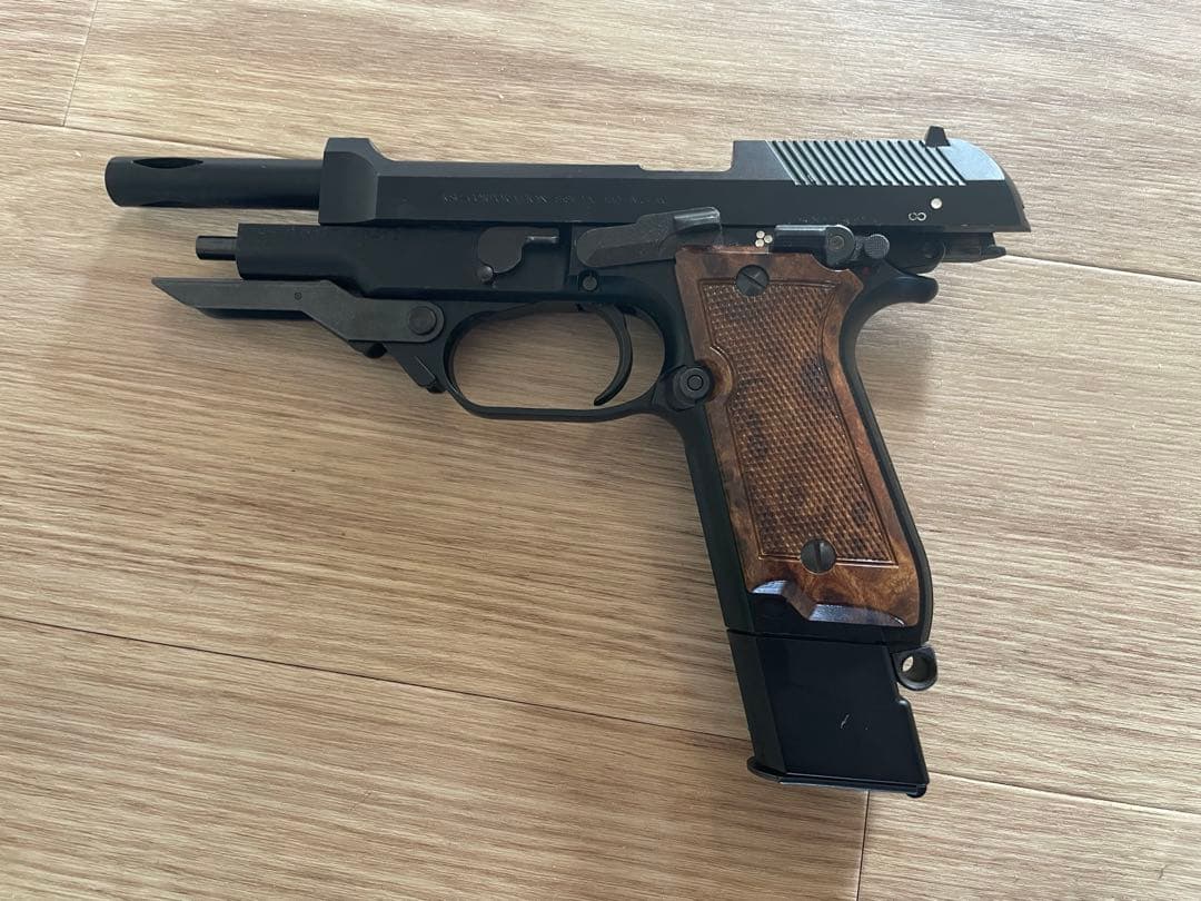 ◾️ （出品期限：本日12時まで）　KSC M93R ガスガン