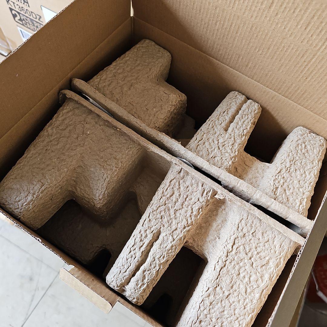 naomi様☆新品未使用☆Makita 電気ケトル KT360DZ(青)本体のみ