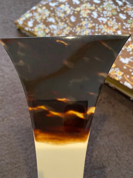 津軽三味線　鼈甲　バチ　ケース付き