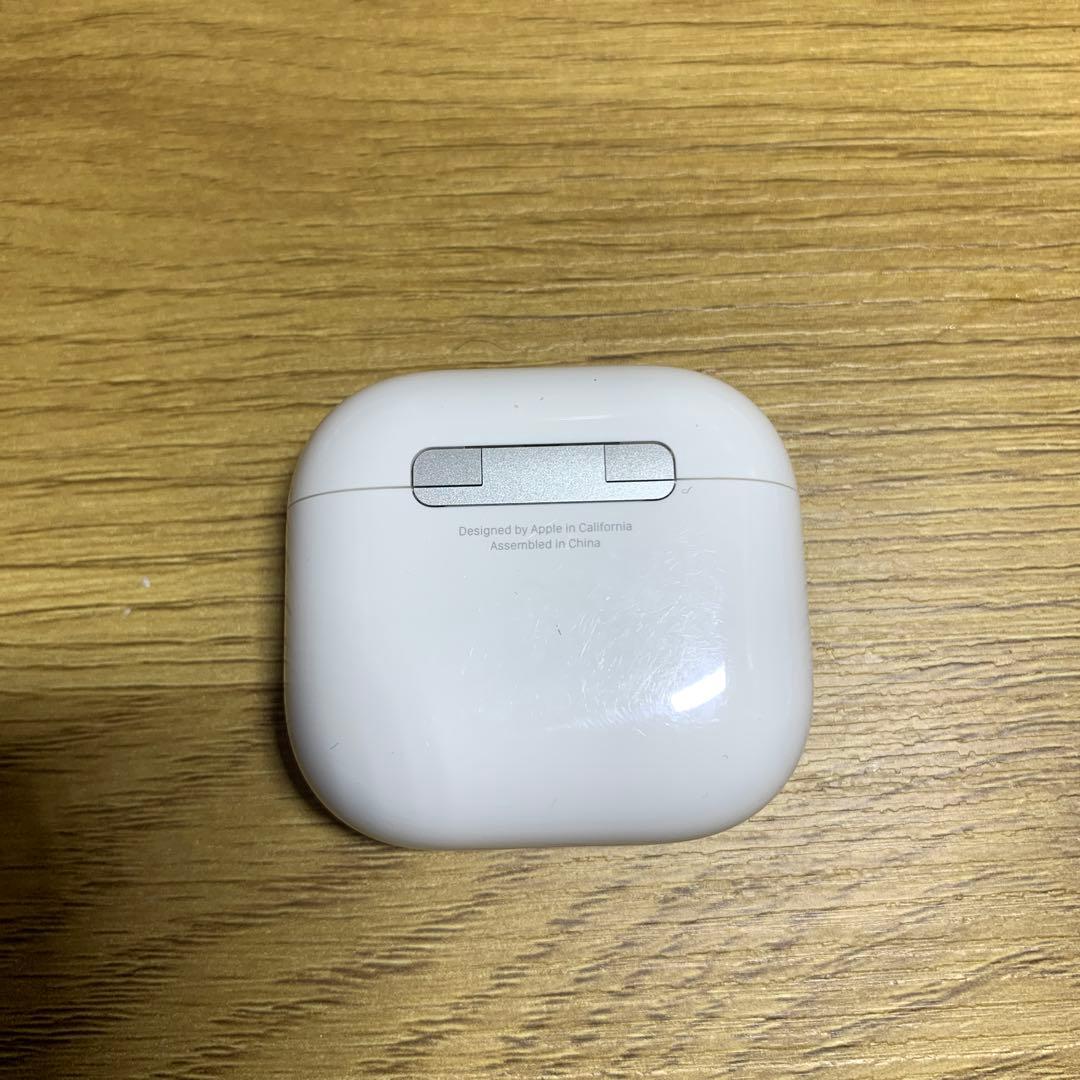 Apple AirPods 第4世代　ANC 充電ケース　A3059