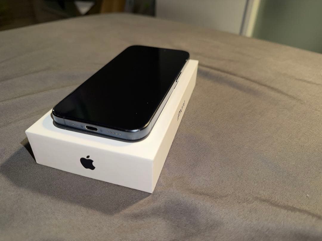 おまけ付きiPhone 15Pro ブルーチタニウム128GB本体