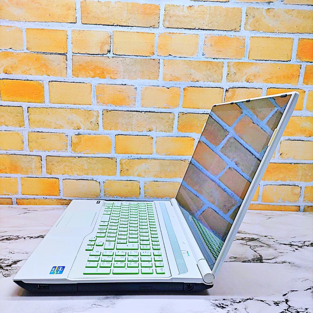 美品✨タッチパネルノートパソコン❤️爆速SSD❤️メモリ8G✨ハイスぺPC