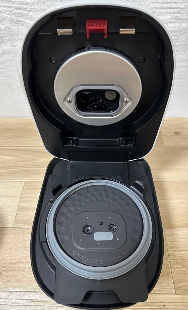 TIGER デジタル炊飯器 JPD-G060 。2024年 。容量0,5L