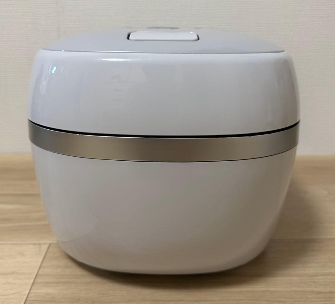TIGER デジタル炊飯器 JPD-G060 。2024年 。容量0,5L