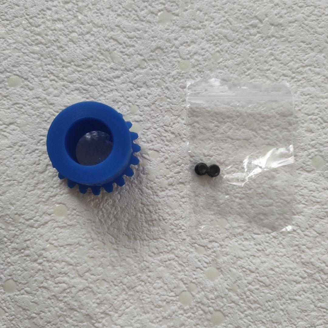 テーパベベルギヤ 1.0モジュラス 20歯 8 mm内穴 1:1 プラスチック