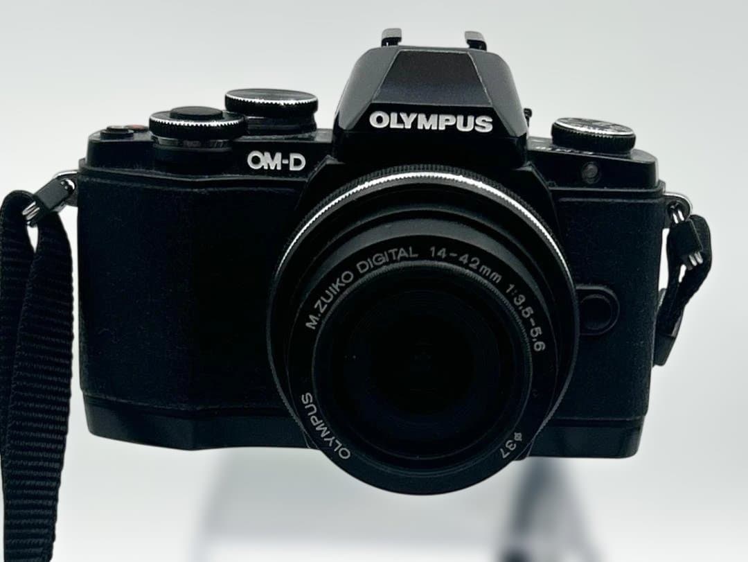 OLYMPUS E-M10 14-42mm 簡易動作確認済