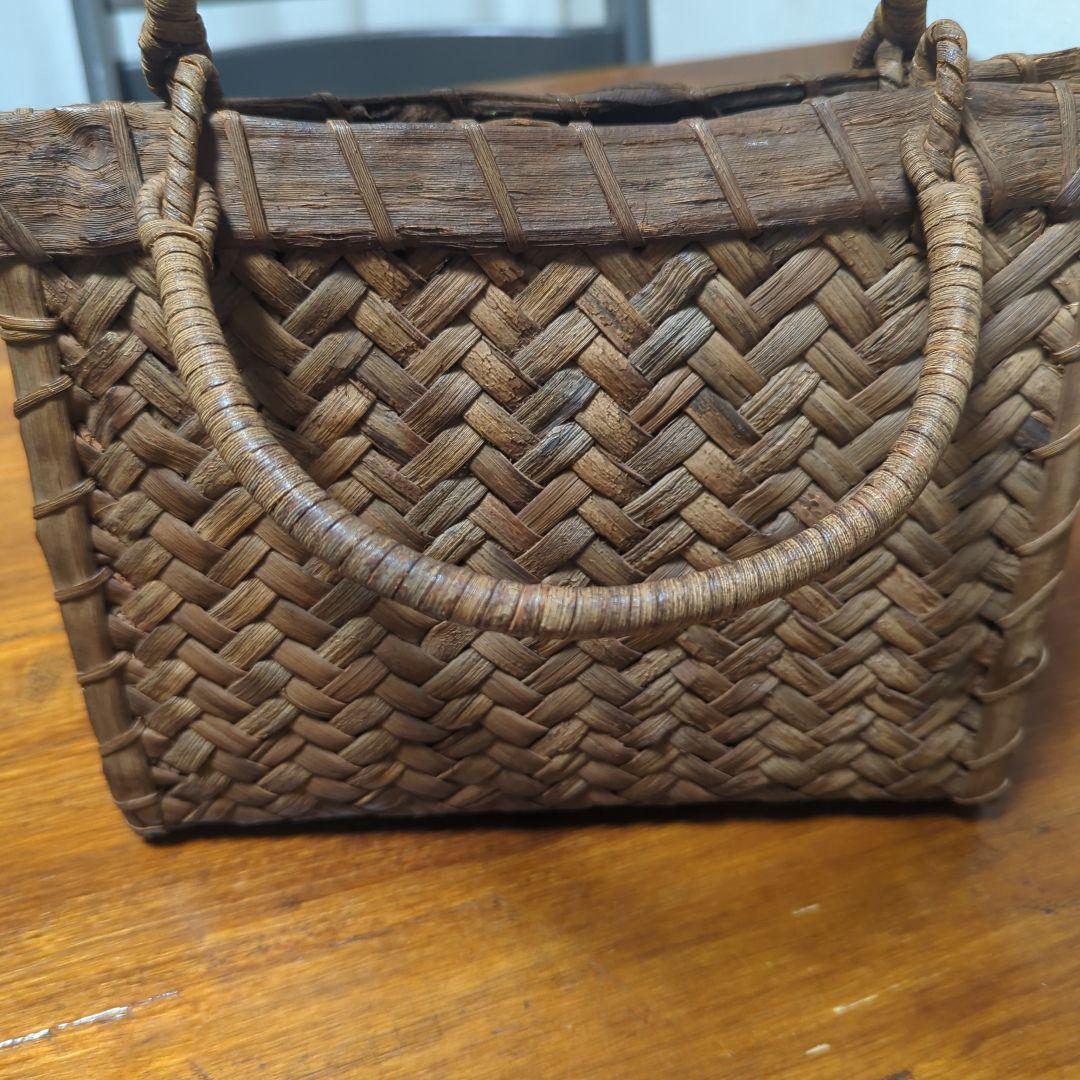 国産　山葡萄　かごバッグ