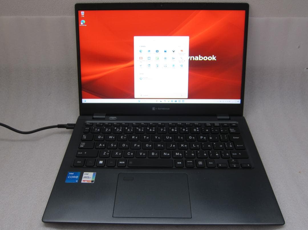 ダイナブック11世代Core i5-1135g7/SSD256/13.3フルHD