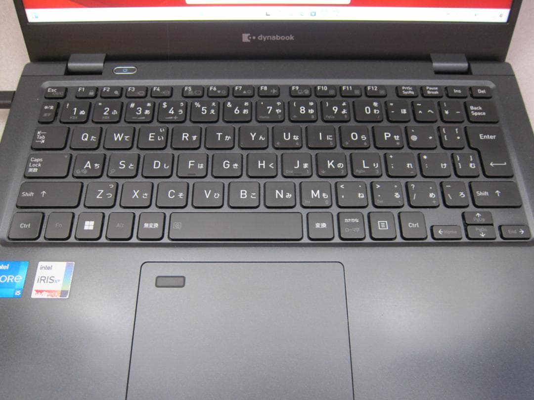 ダイナブック11世代Core i5-1135g7/SSD256/13.3フルHD