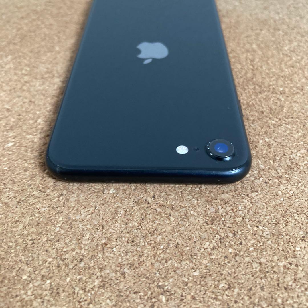 1010【早い者勝ち】iPhoneSE2 第2世代 64GB SIMフリー☆