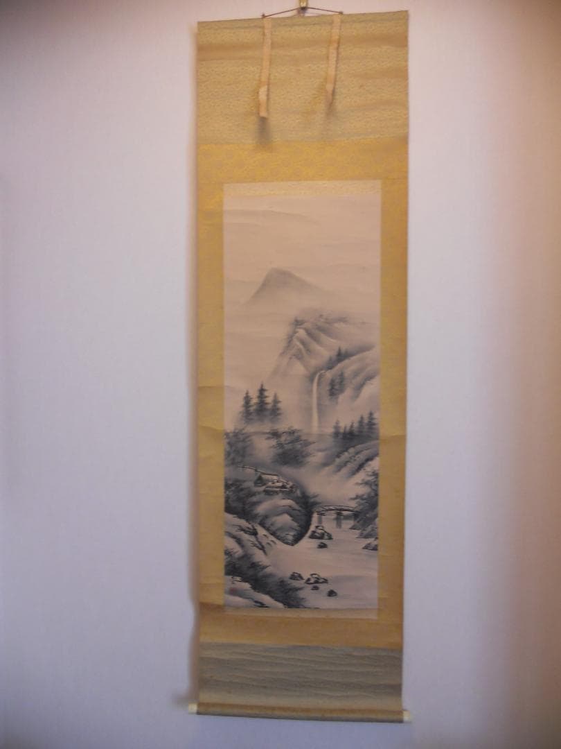 掛け軸 清雲 色山水画 紙本 希少 軸装 茶道具 掛軸 です。