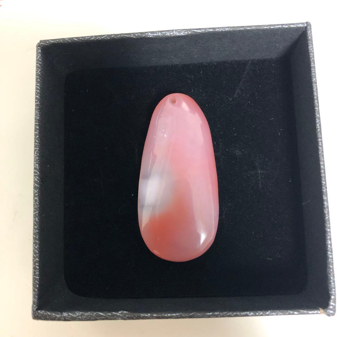 縁結び 女陰 ヌードメノウ 生命の源 女性器 趣味 天然石 瑪瑙 彫り物 D7