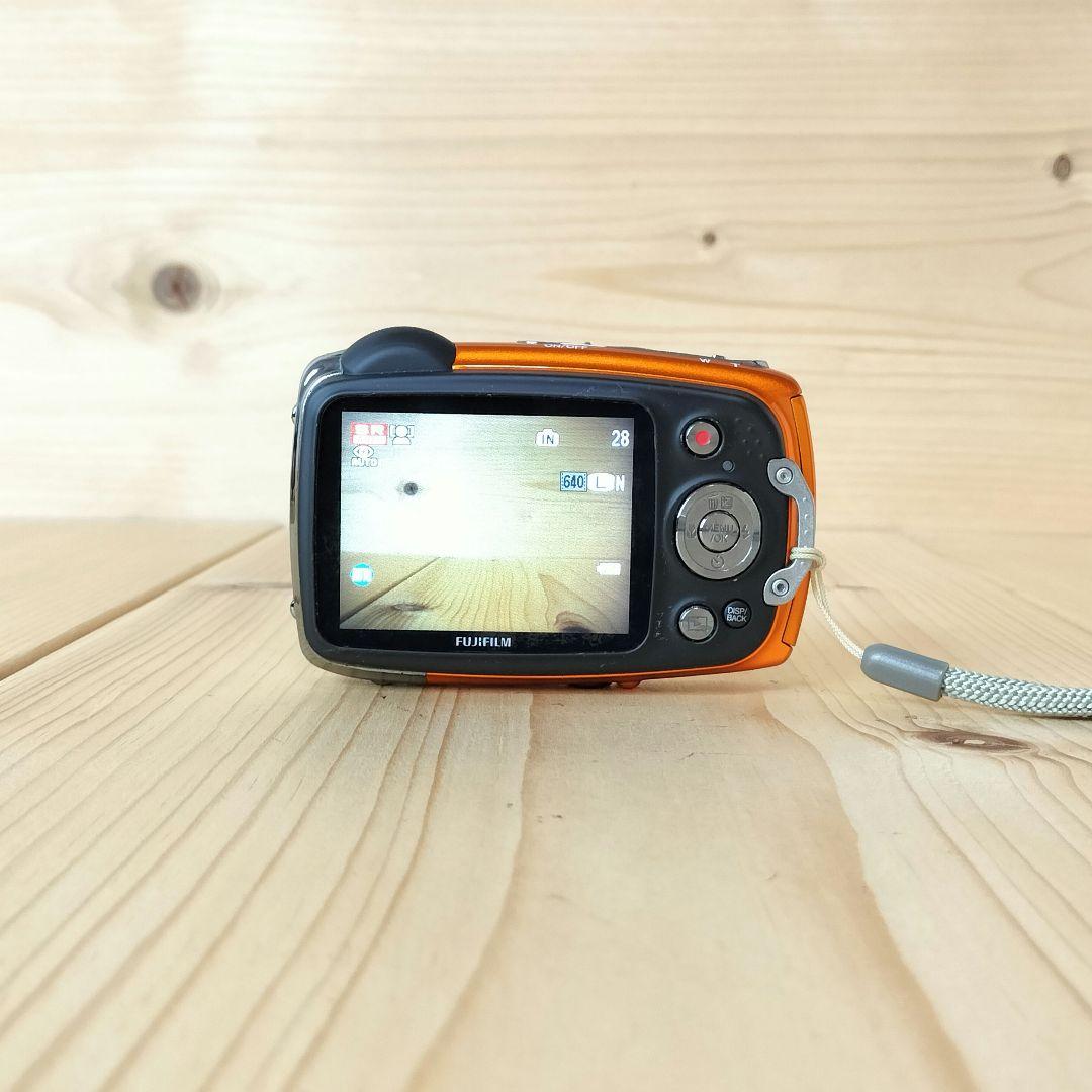 ★動作OK、充電器付き★FUJIFILM フジフィルム FINEPIX XP50