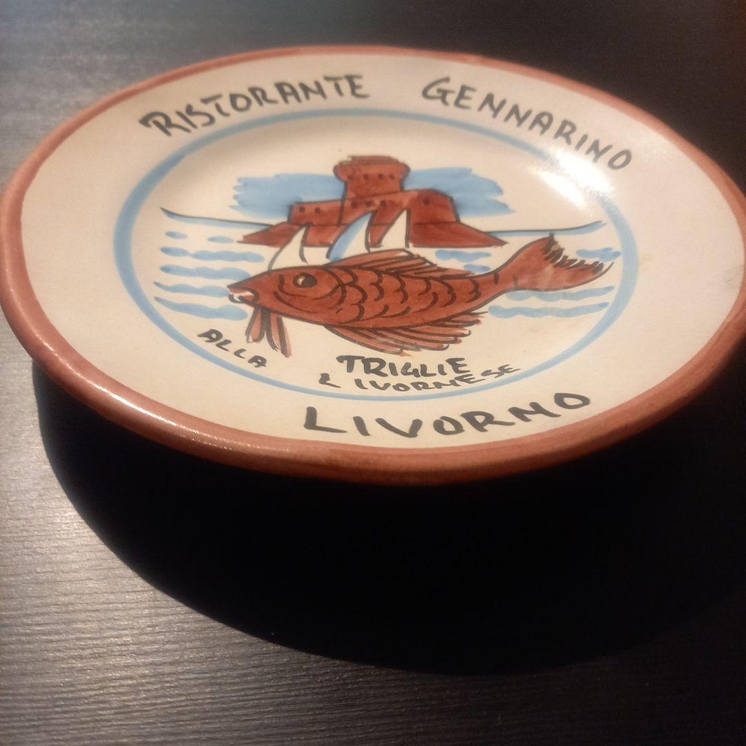 手描き陶器プレート RISTORANTE GENNARINO