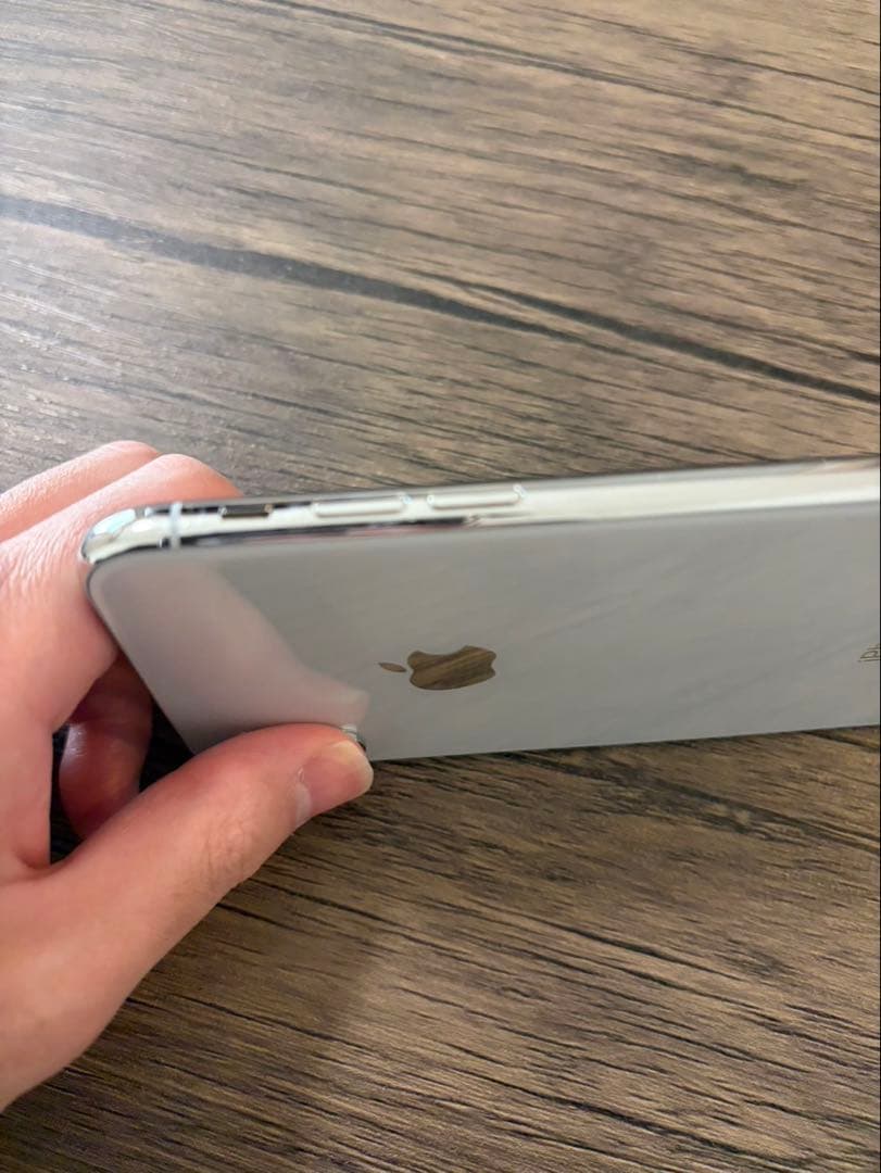 Apple iPhone X 256GB シルバー SIMロックなし