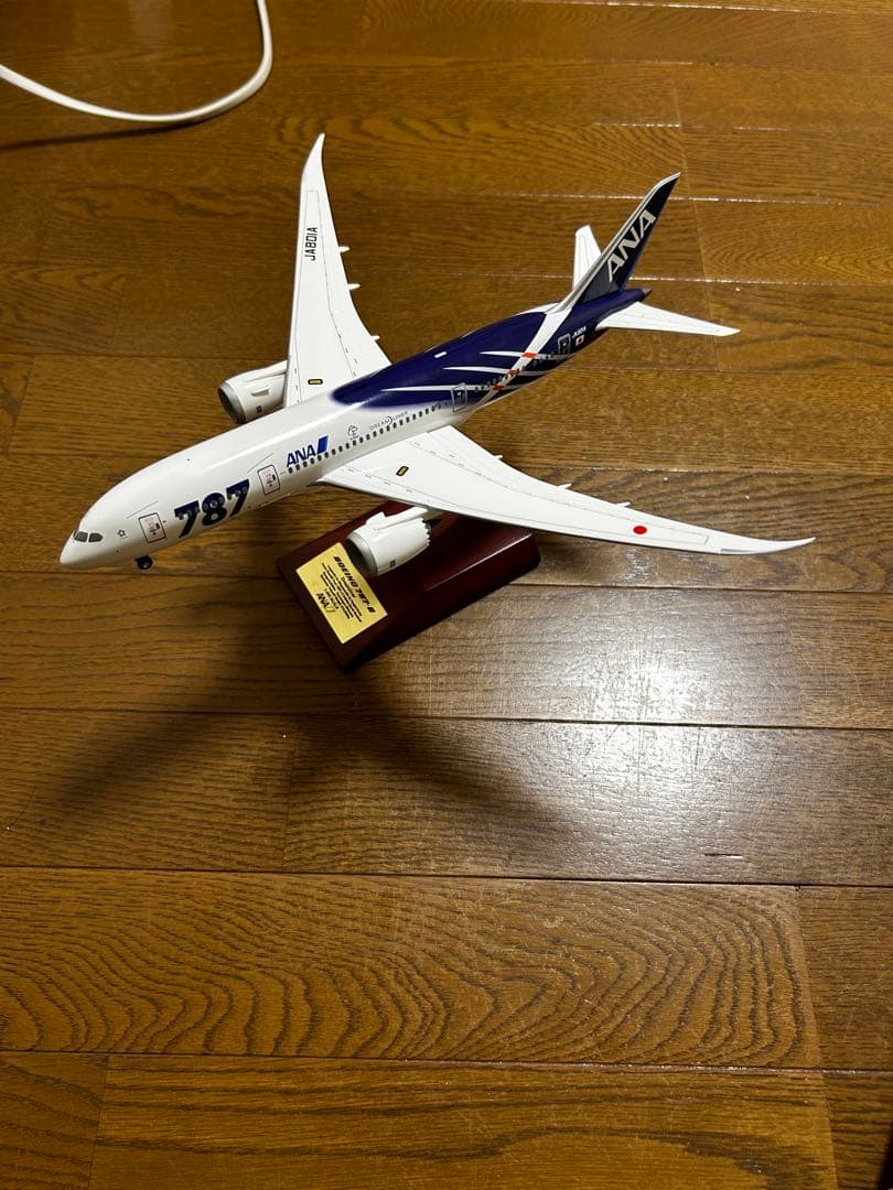 【一部訳あり】全日空商事 B787-8 NH20053 1/200 スケール