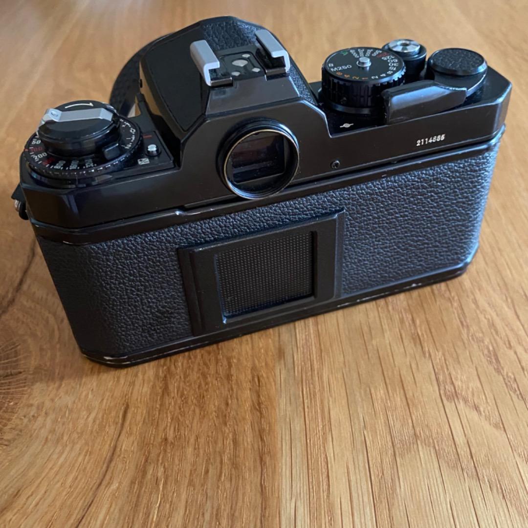 Nikon FE2 BLACK BODY 一眼レフカメラ ボディー&レンズ