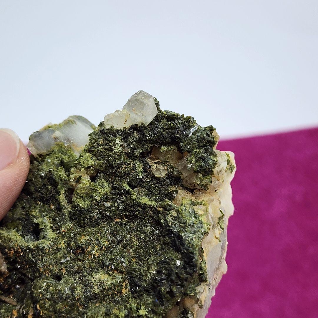 奇跡の共生石！エピドート＆クリスタル原石②　唯一無二の高波動パワーストーン