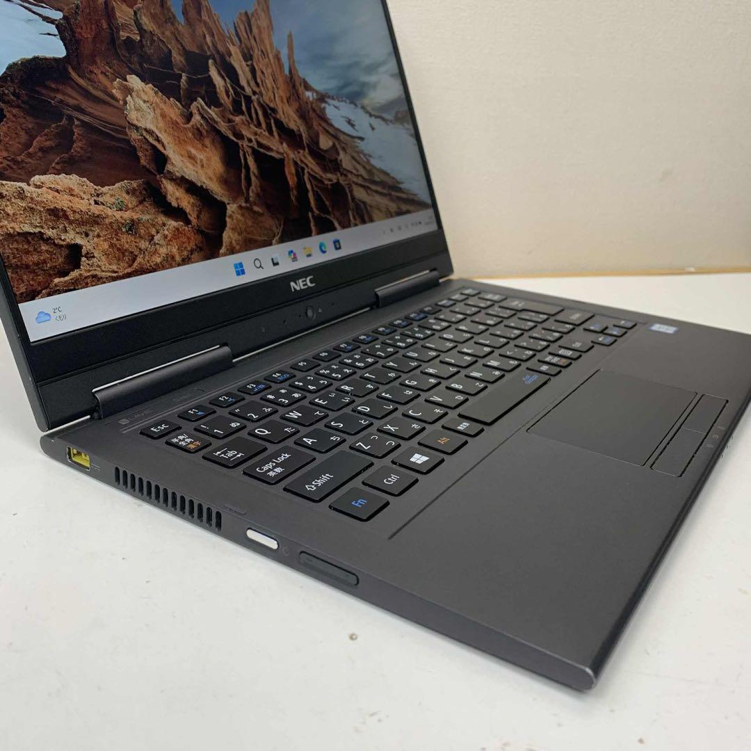 Windowsノート本体 #024 NEC LAVIE HZ550/L i5-8250U 8Gb 256G