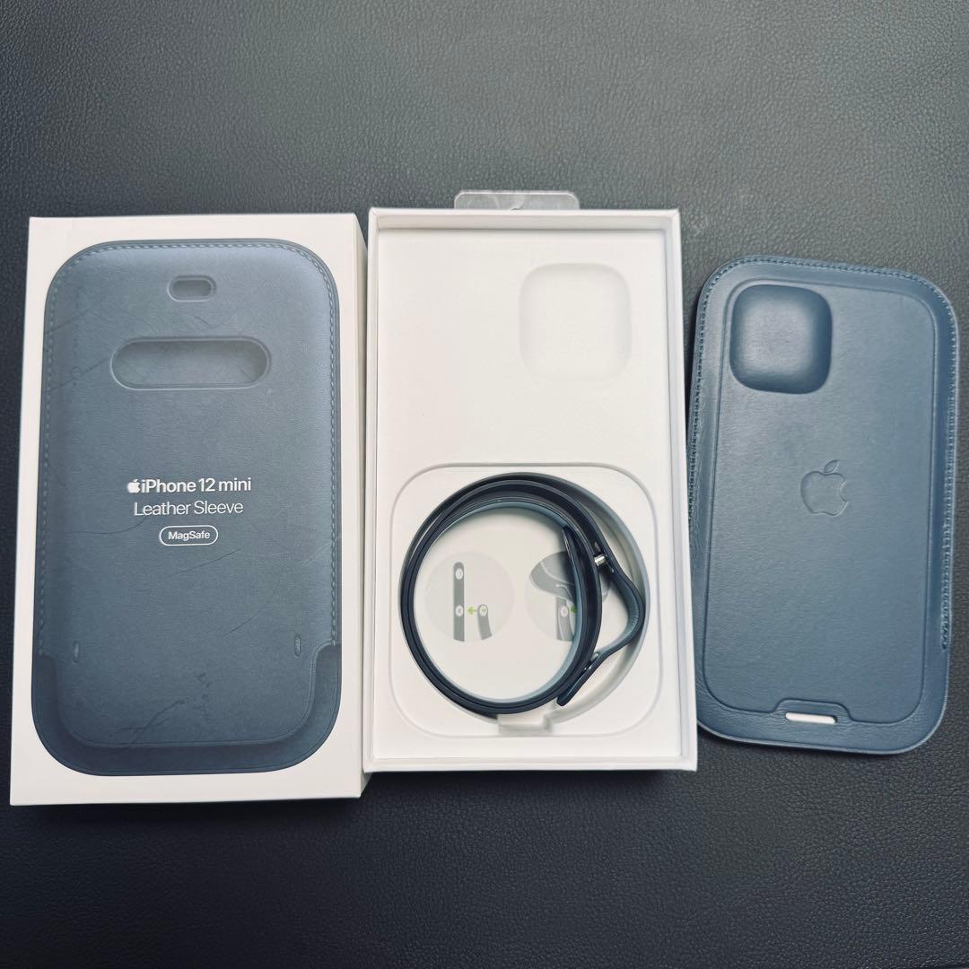 iPhone 12 mini Leather Sleeve バルティックブルー