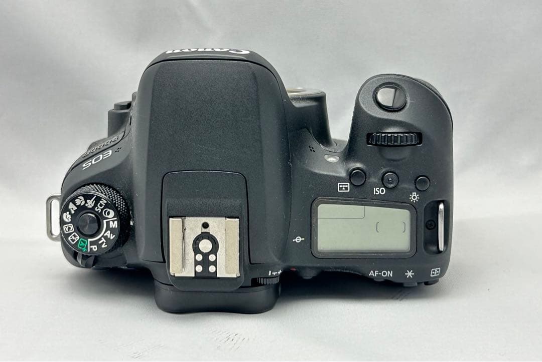 ショット数1,500！Canon EOS 9000Dレンズセット♪