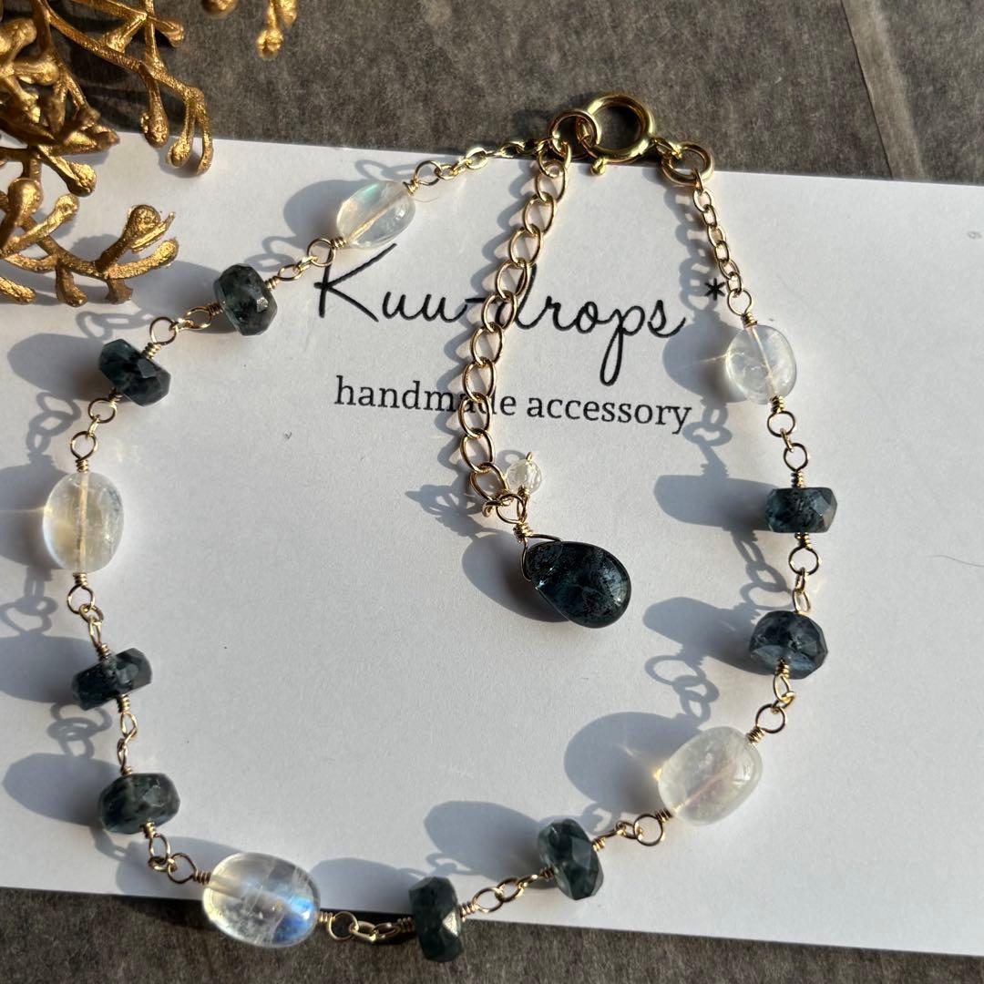 ホワイトラブラドライト＆モスカイヤナイト✴︎14kgfブレスレットB198