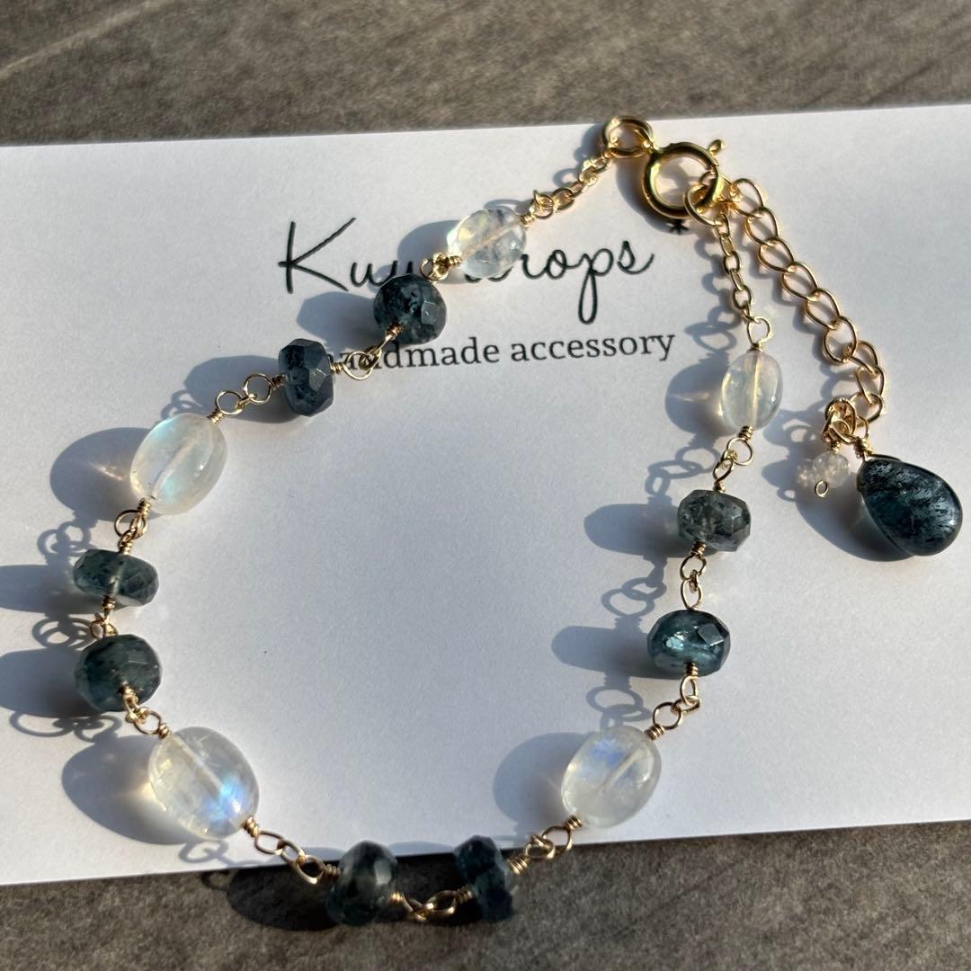 ホワイトラブラドライト＆モスカイヤナイト✴︎14kgfブレスレットB198