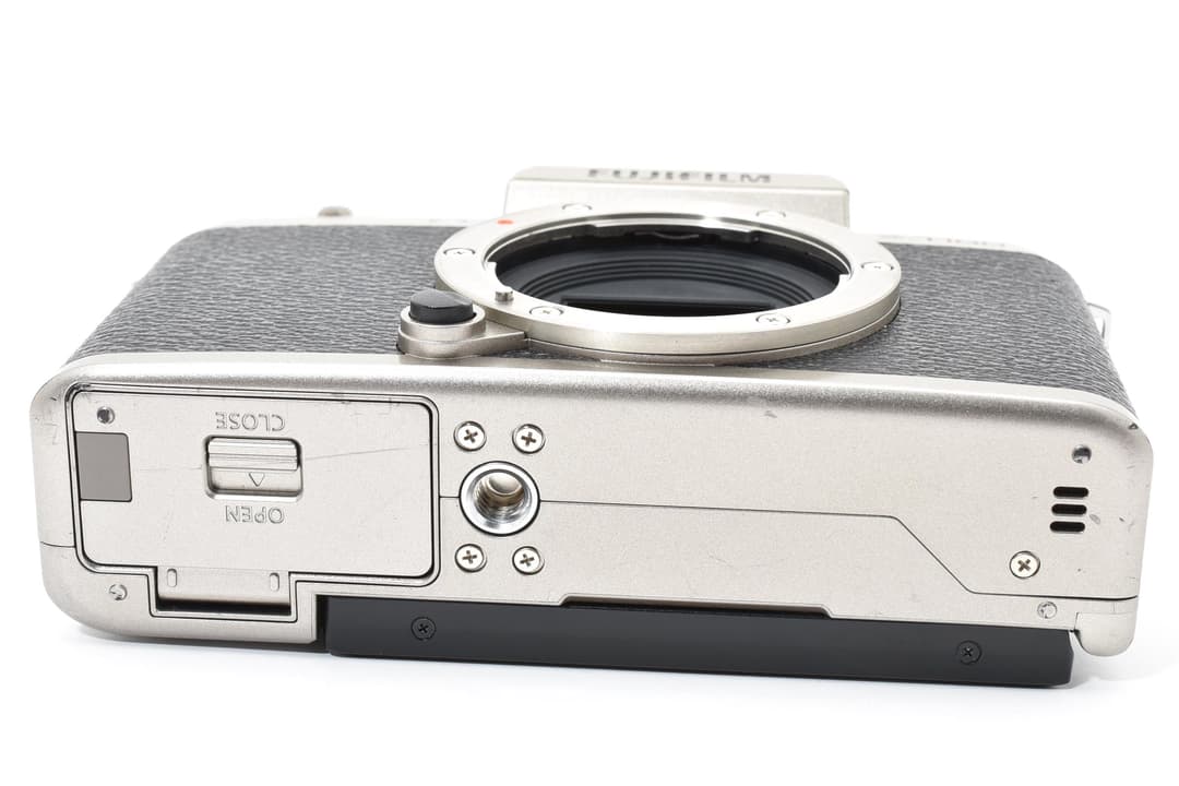 FUJIFILMX-T100　シャンパンゴールド2039