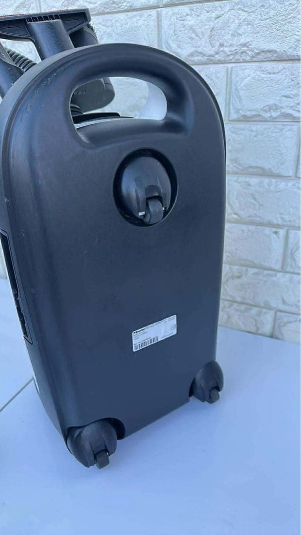 Miele ミーレ 紙パック式クリーナー SCAO3