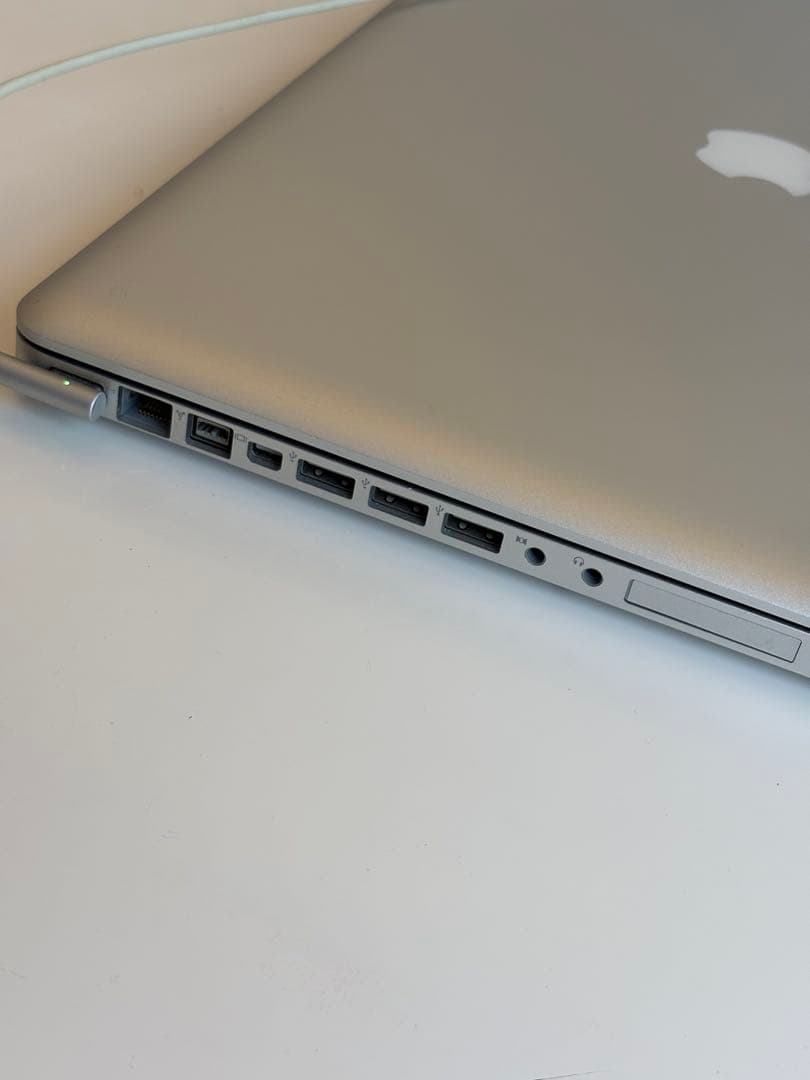 MacBook Pro 17(Mid 2010) ★OS入っていません