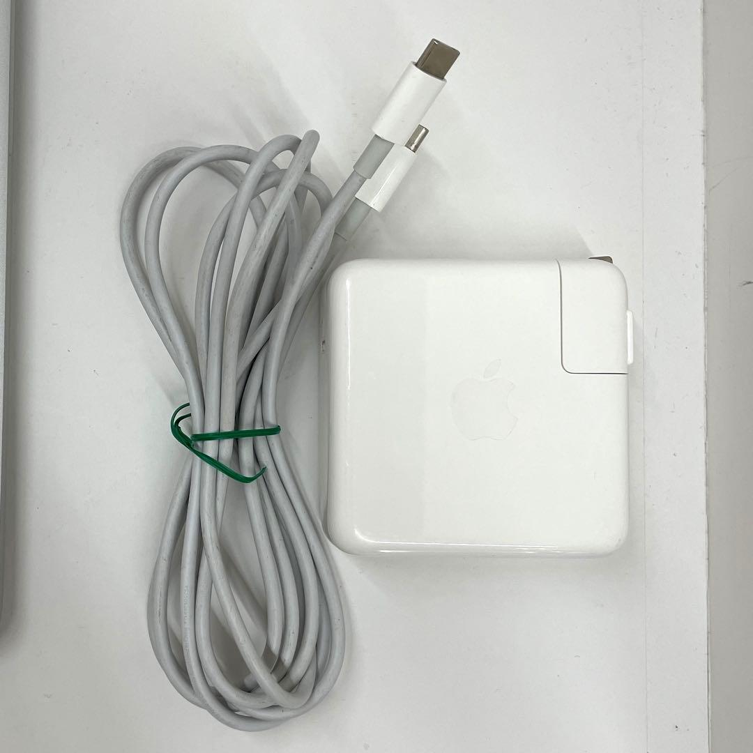 Apple MacBook Pro (13-inch, 2020, 3ポート)