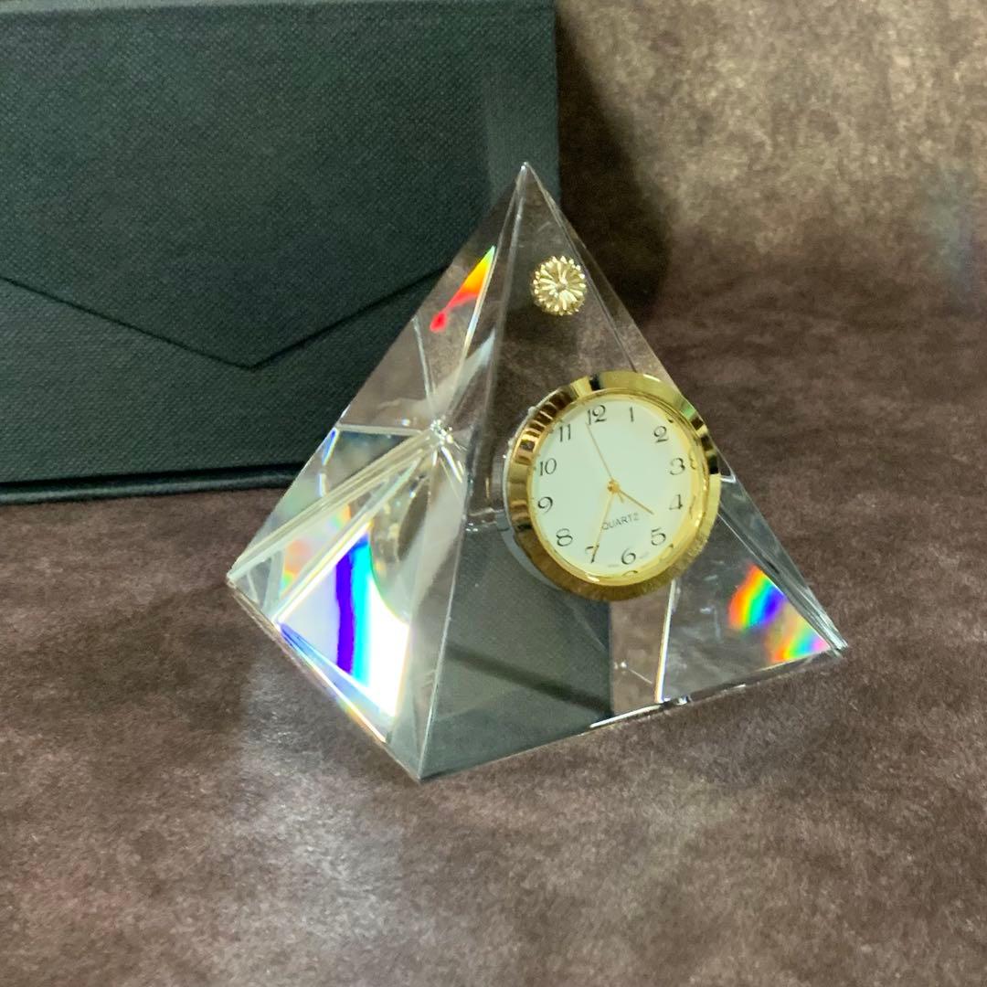 【新品・未使用】クリアピラミッドクロック 置時計 菊紋入箱付き
