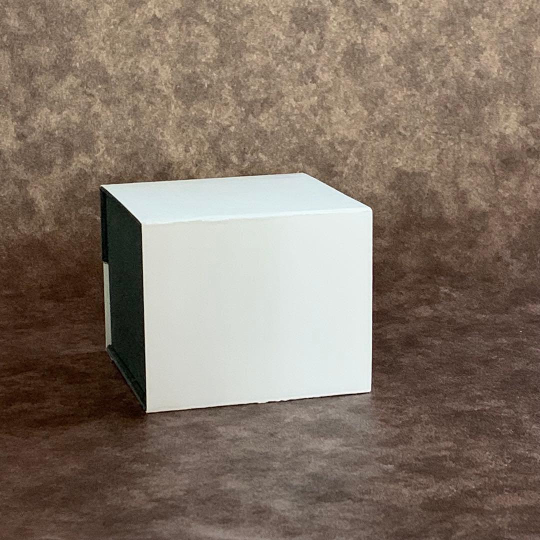 【新品・未使用】クリアピラミッドクロック 置時計 菊紋入箱付き