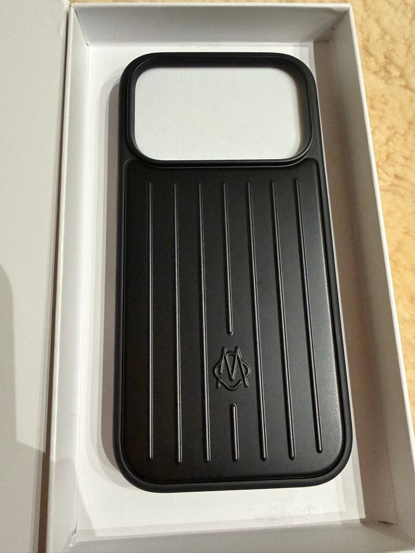 新品未使用　RIMOWA iPhone17 Pro ケース　 MagSafe対応