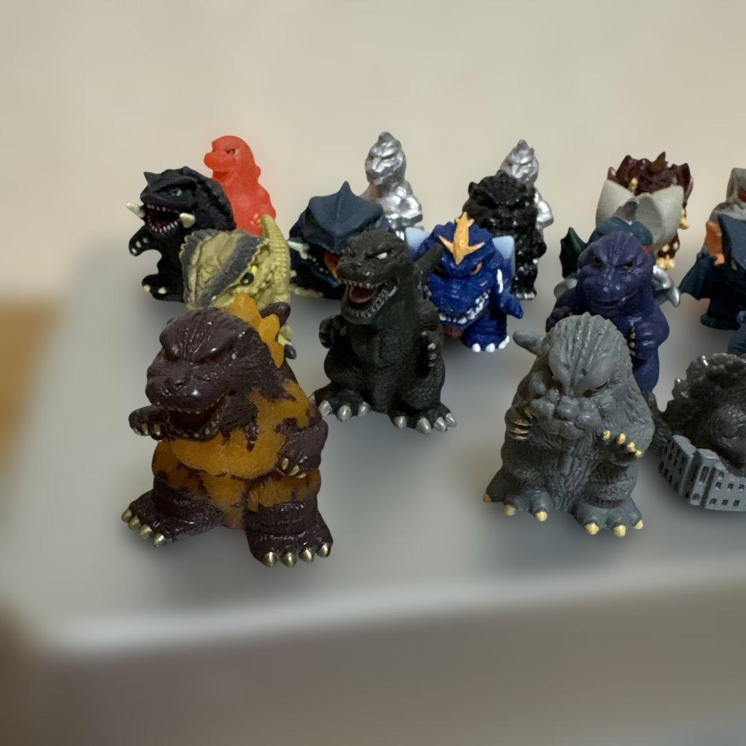 【レア・美品】ゴジラ ガメラ他　総進撃 指人形 23体セット