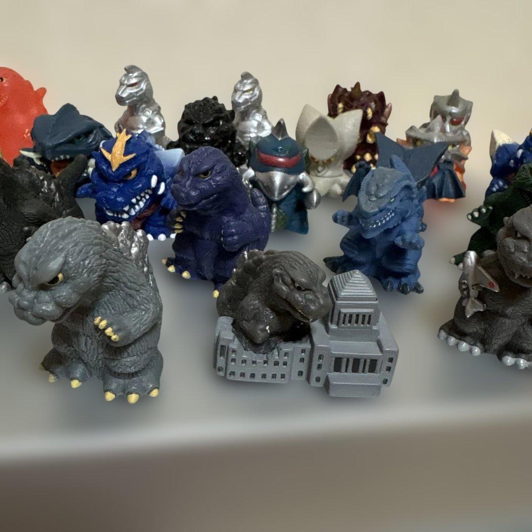 【レア・美品】ゴジラ ガメラ他　総進撃 指人形 23体セット
