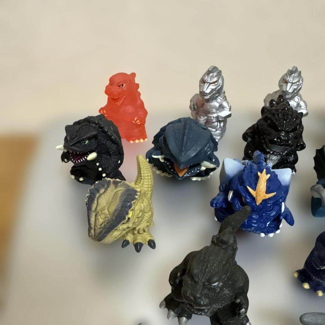 【レア・美品】ゴジラ ガメラ他　総進撃 指人形 23体セット